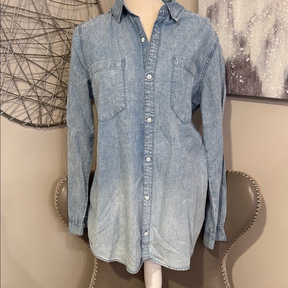 Lucky Brand Tops - Lucky Brand Light Blue Boyfriend Shirt Denim Button-Up Shirt size medium